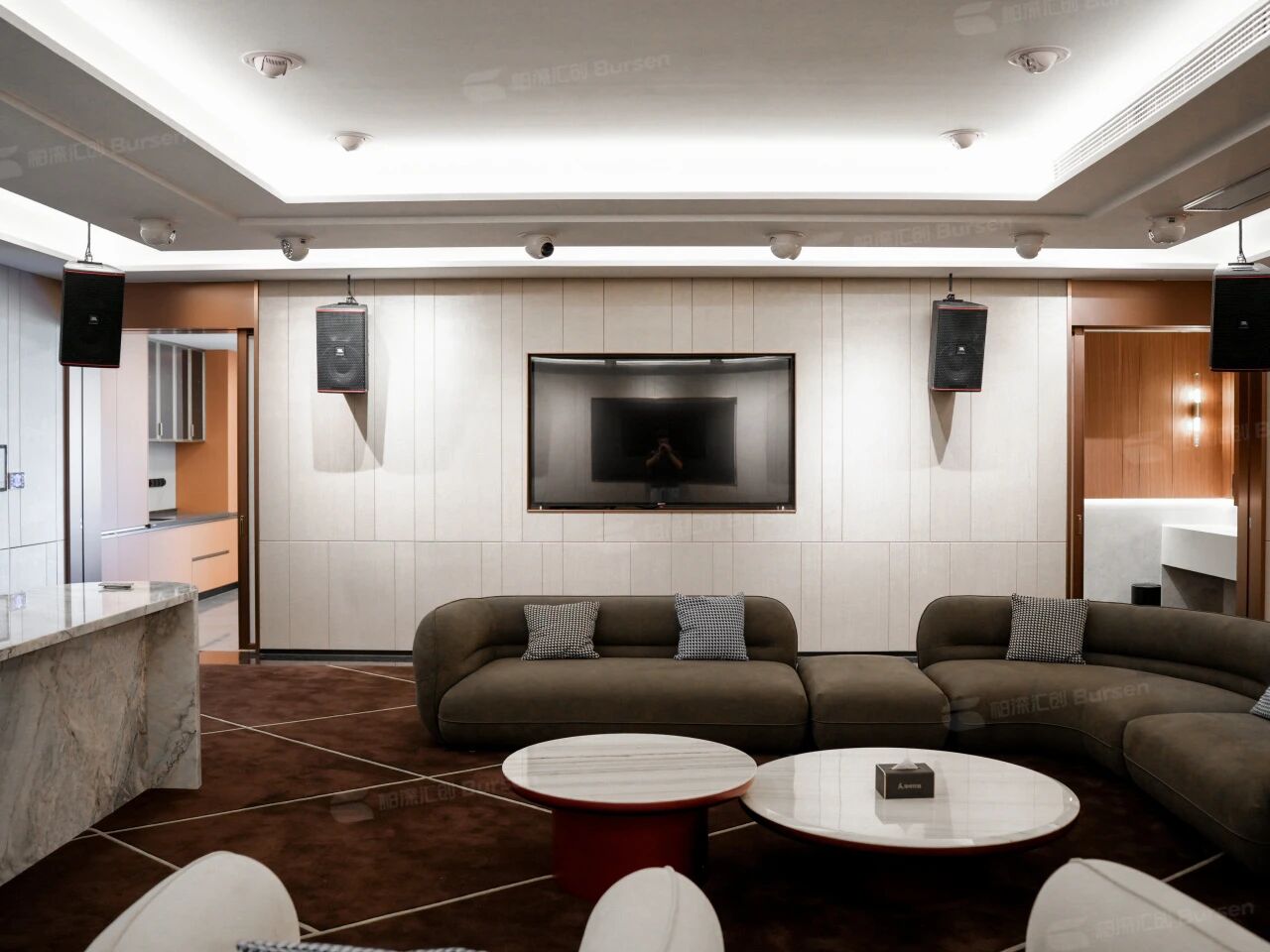 1200m ² Steel Enterprise Office Scene