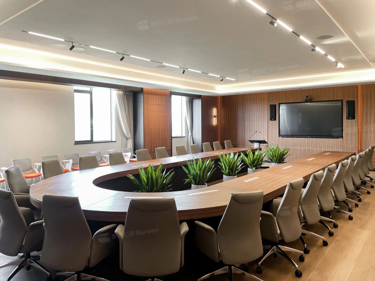 1200m ² Steel Enterprise Office Scene