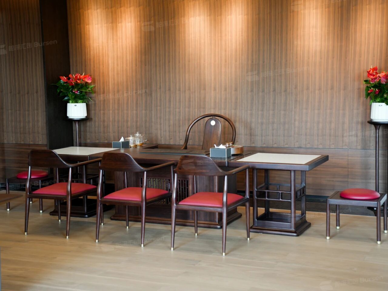 1200m ² Steel Enterprise Office Scene